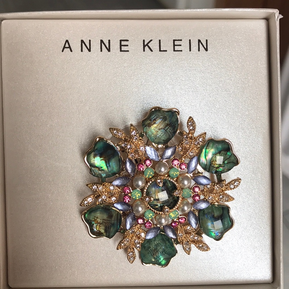 Anne Klein Green Stone & Gold Broach- Xmas 🎁 gift